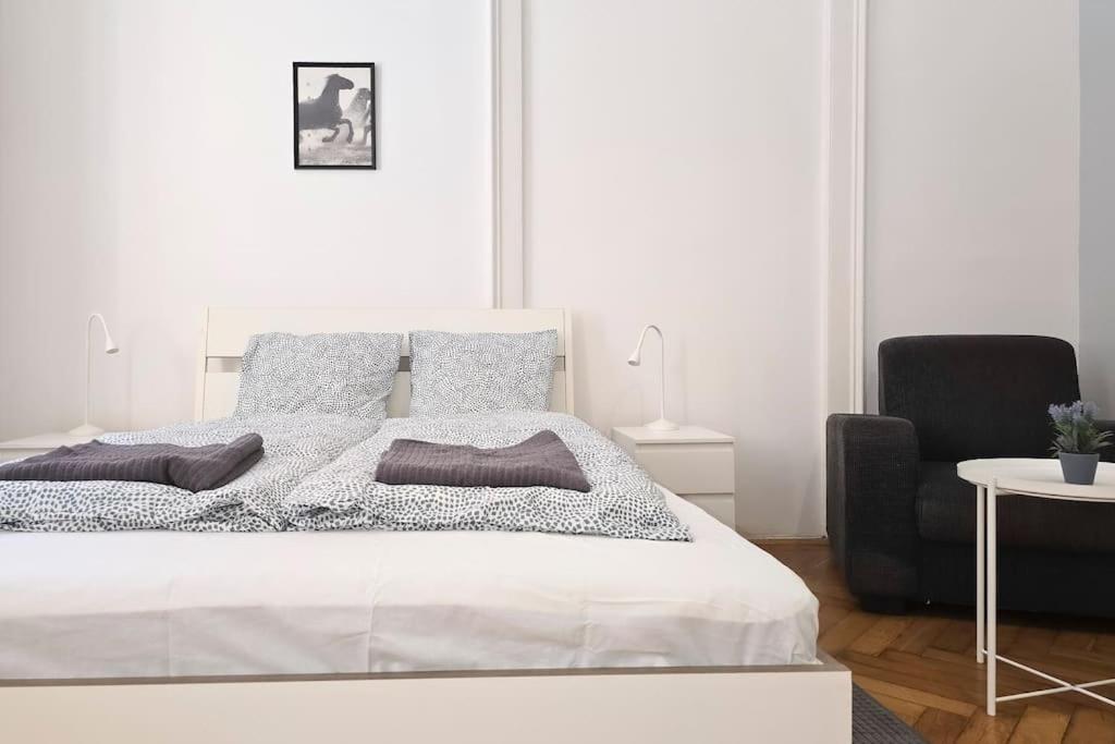 Seventh Sense Apartment Budapest Eksteriør bilde